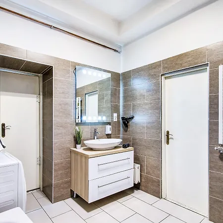 Apartament Real Kertesz *